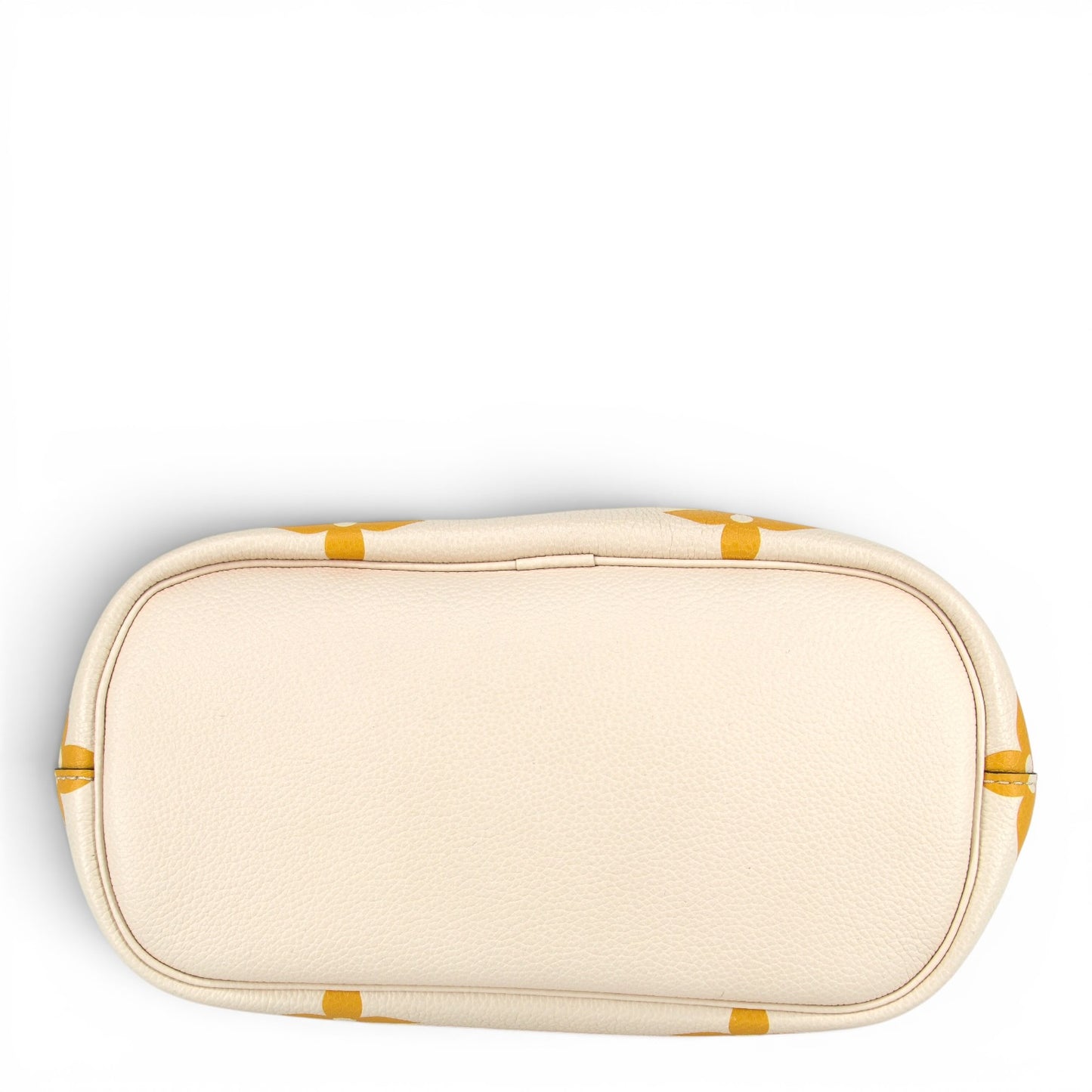 Louis Vuitton Marshmallow PM empreinte by the pool