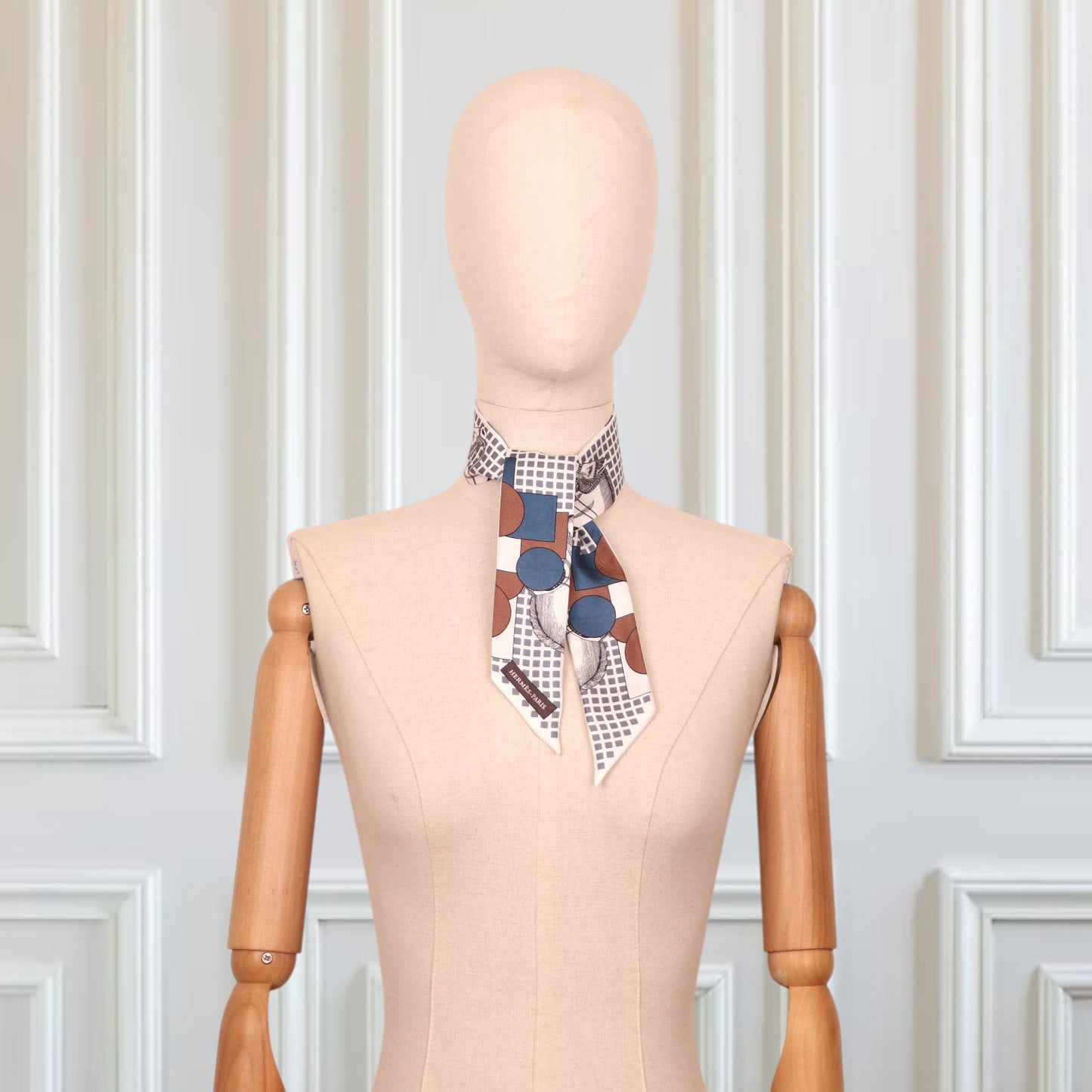 Hermès Twilly "Cavalier en formes" weiss/blau