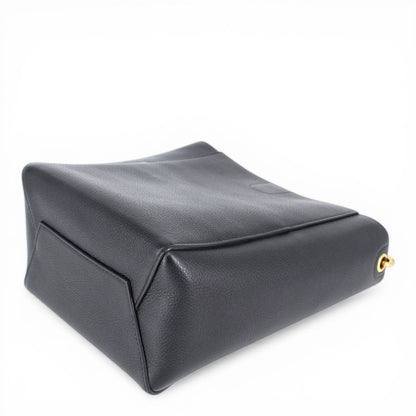Céline Sangle bucket small schwarz