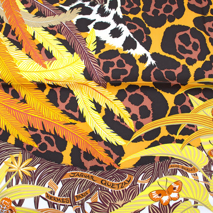 Hermès Carré "Jaguar Quetzal" gelb