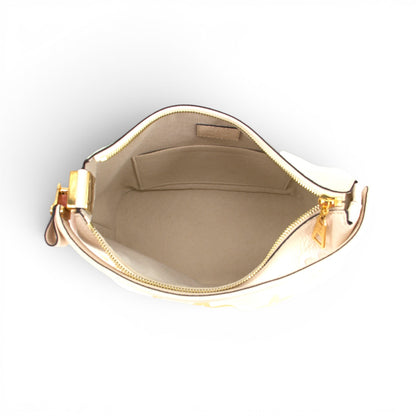 Louis Vuitton Marshmallow PM empreinte by the pool