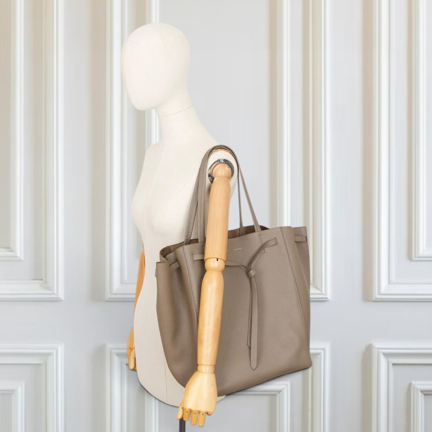 Céline Medium Cabas Phantom taupe