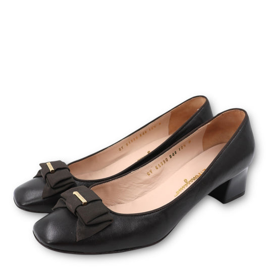 Salvatore Ferragamo Pumps dunkelbraun Gr. 41