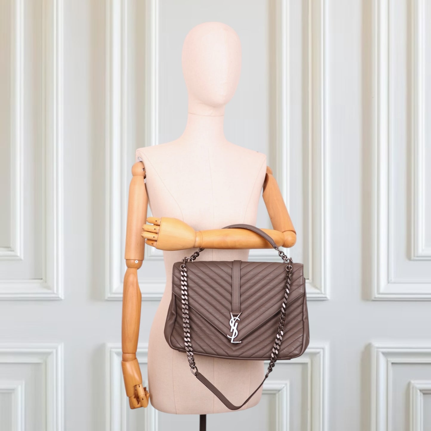 Saint Laurent College large grau