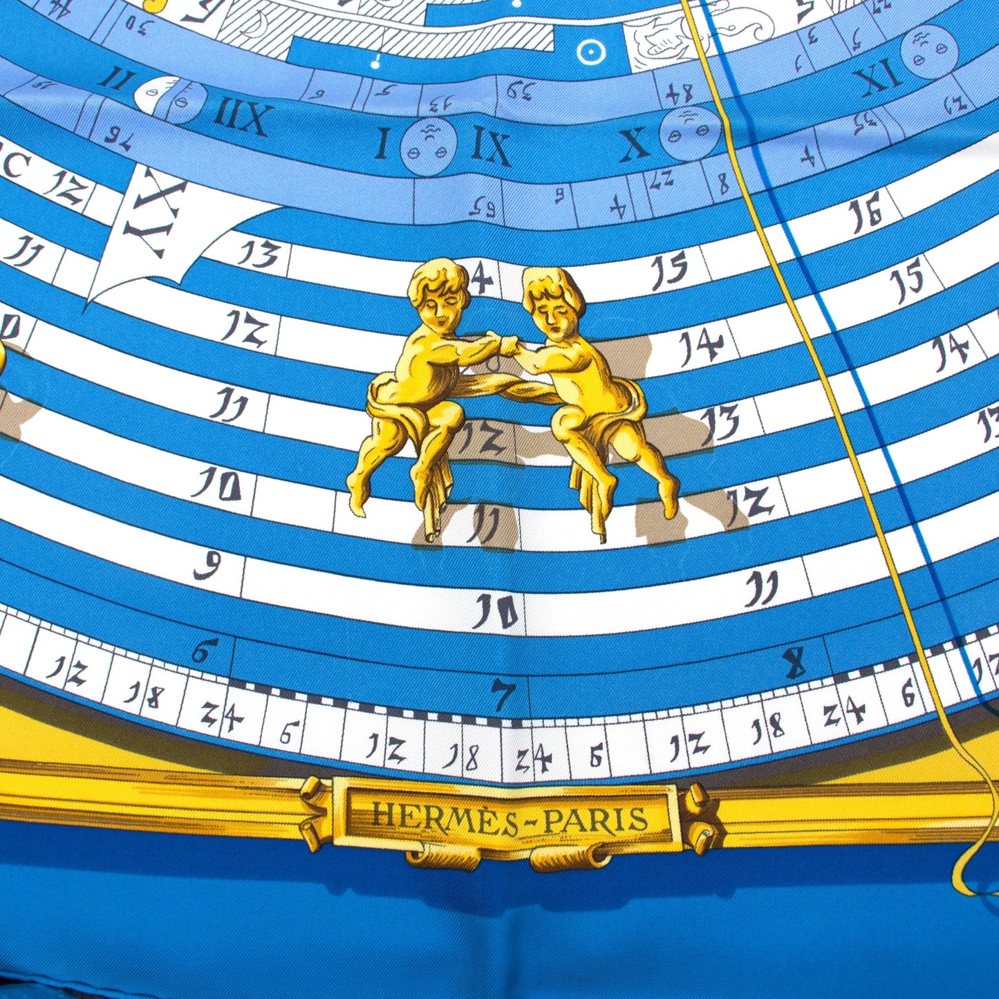 Hermès Carré "Dies et Hore" blau