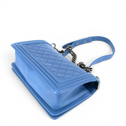 Chanel Medium Boy blau RHW