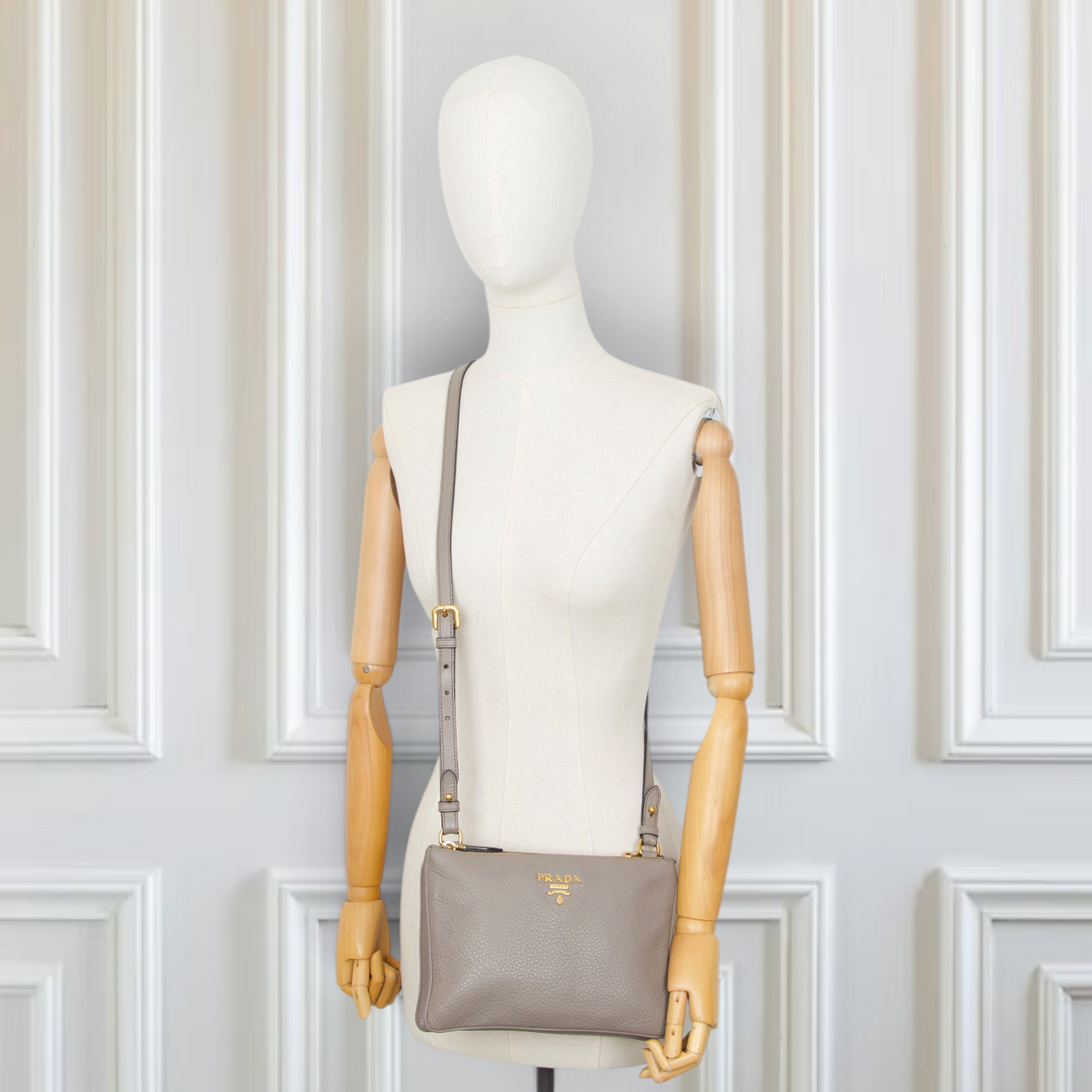 Prada Umhängetasche Vitello Phenix GHW