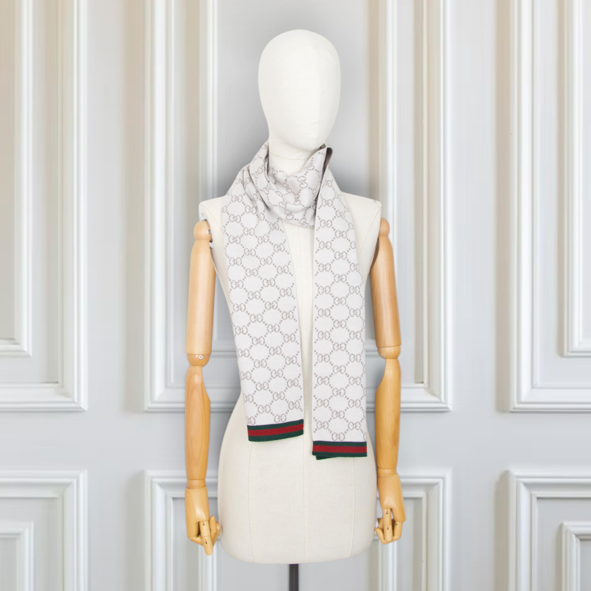 Gucci Wendeschal Wolle GG taupe/crème