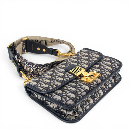 Dior Addict flap oblique blau