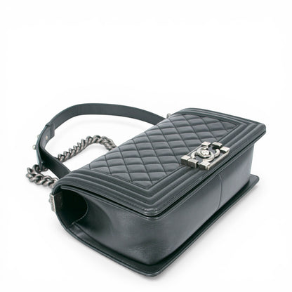 Chanel Boy Medium schwarz metallic