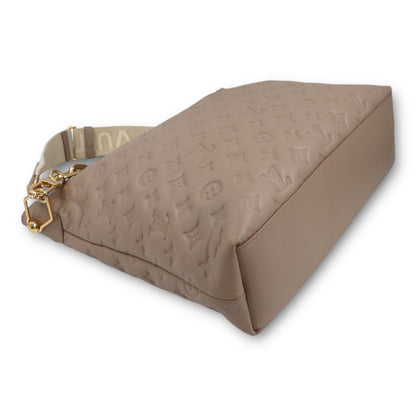 Louis Vuitton Coussin Hobo MM Galet