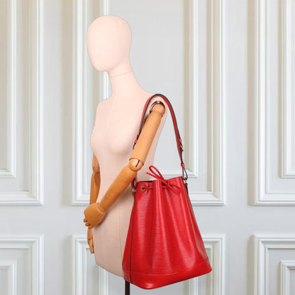 Louis Vuitton Grand noé epi rot