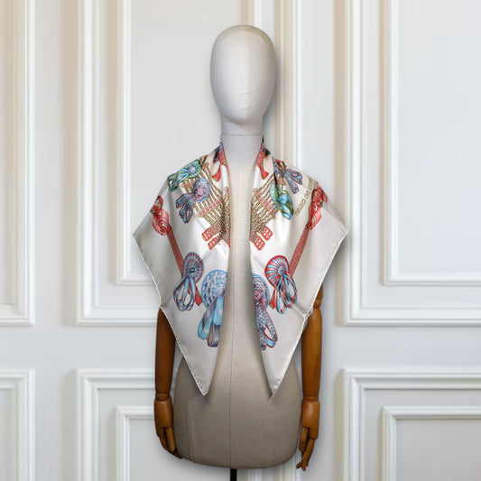 Hermès Carré „Les rubans du cheval“