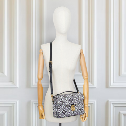 Louis Vuitton Pochette Métis 1854