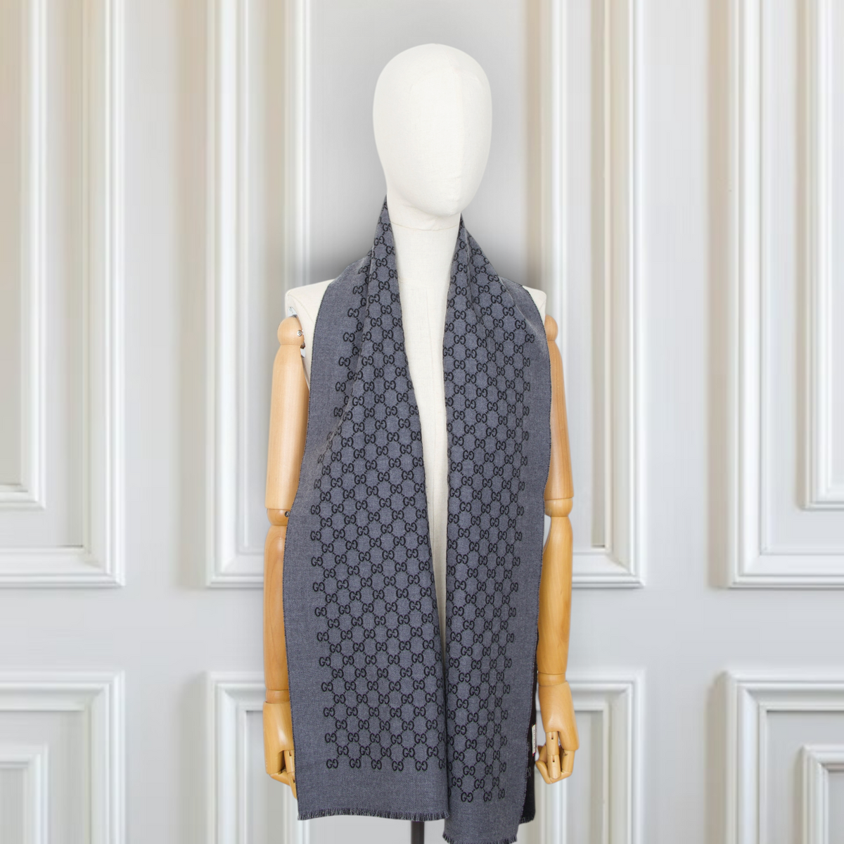 Gucci Wendeschal GG Wolle grau/schwarz