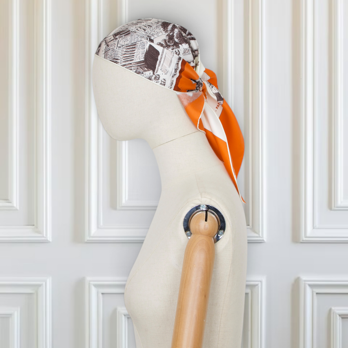 Hermès Pointe “Regarde Paris” orange