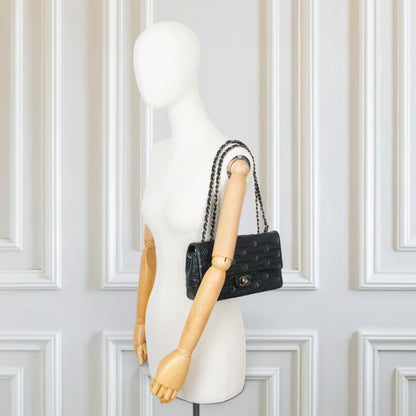 Chanel CC stitch single flap schwarz