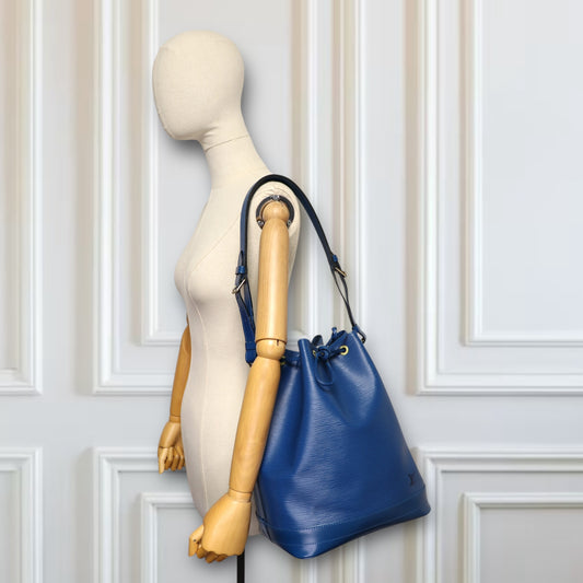 Louis Vuitton Grand noé epi bleu toledo