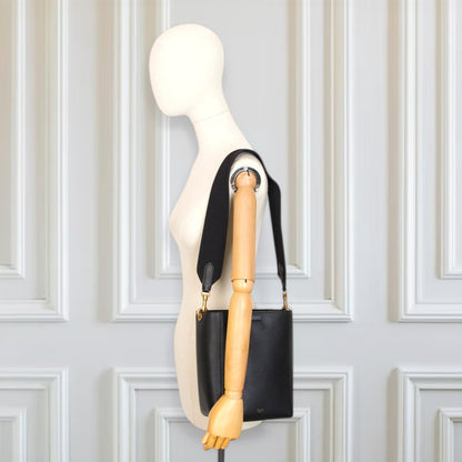 Céline Sangle bucket small schwarz