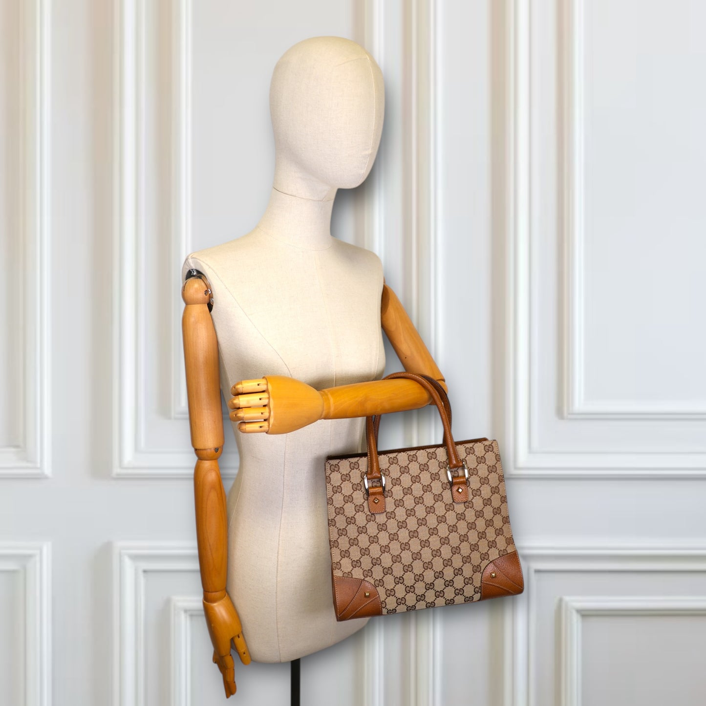 Gucci Small Nailhead GG beige